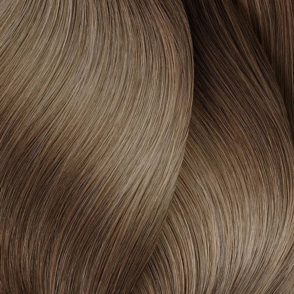 Sanfte hellbraune Haarsträhnen mit LOréal Professionnel Majirel Haarfarbe