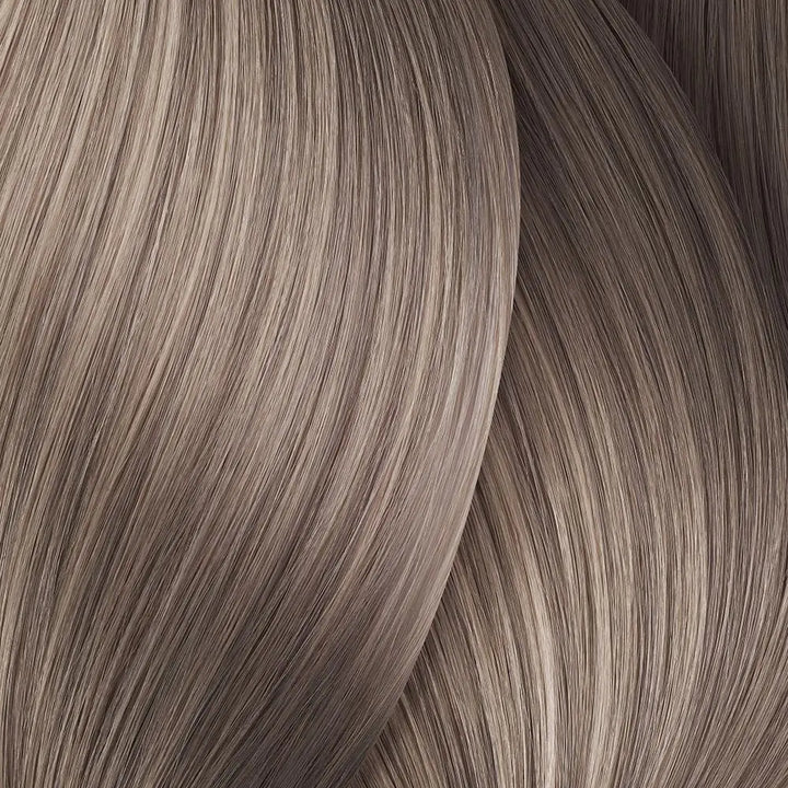 Ash blonde Haarfarbe Swatch von L’Oréal Professionnel Majirel