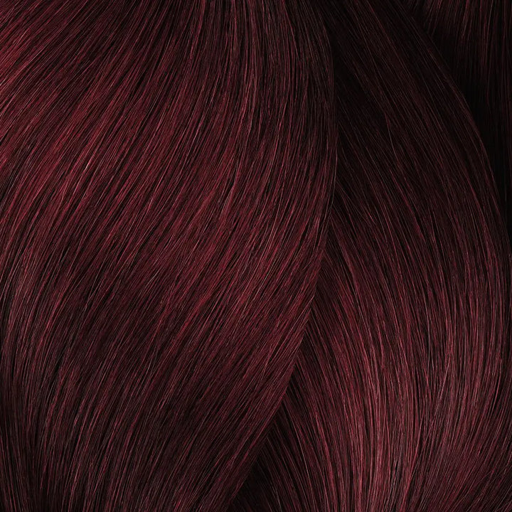 Burgundy-Tönung Haarsträhnen mit L’Oréal Professionnel Majirel Haarfarbe