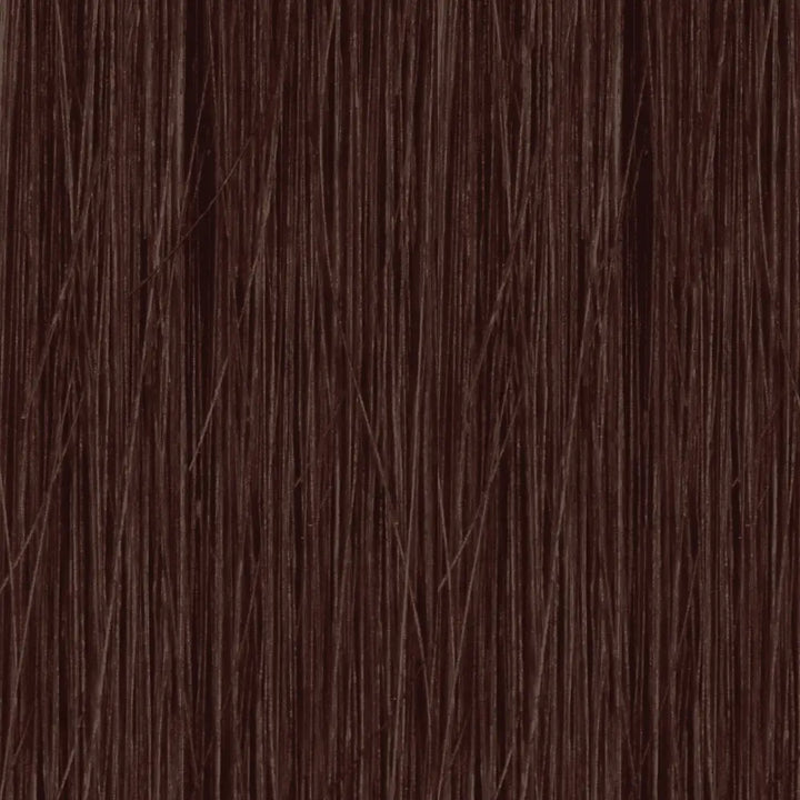 Dunkelbraune Haarstränge mit Alfaparf Milano Color Wear Produkt