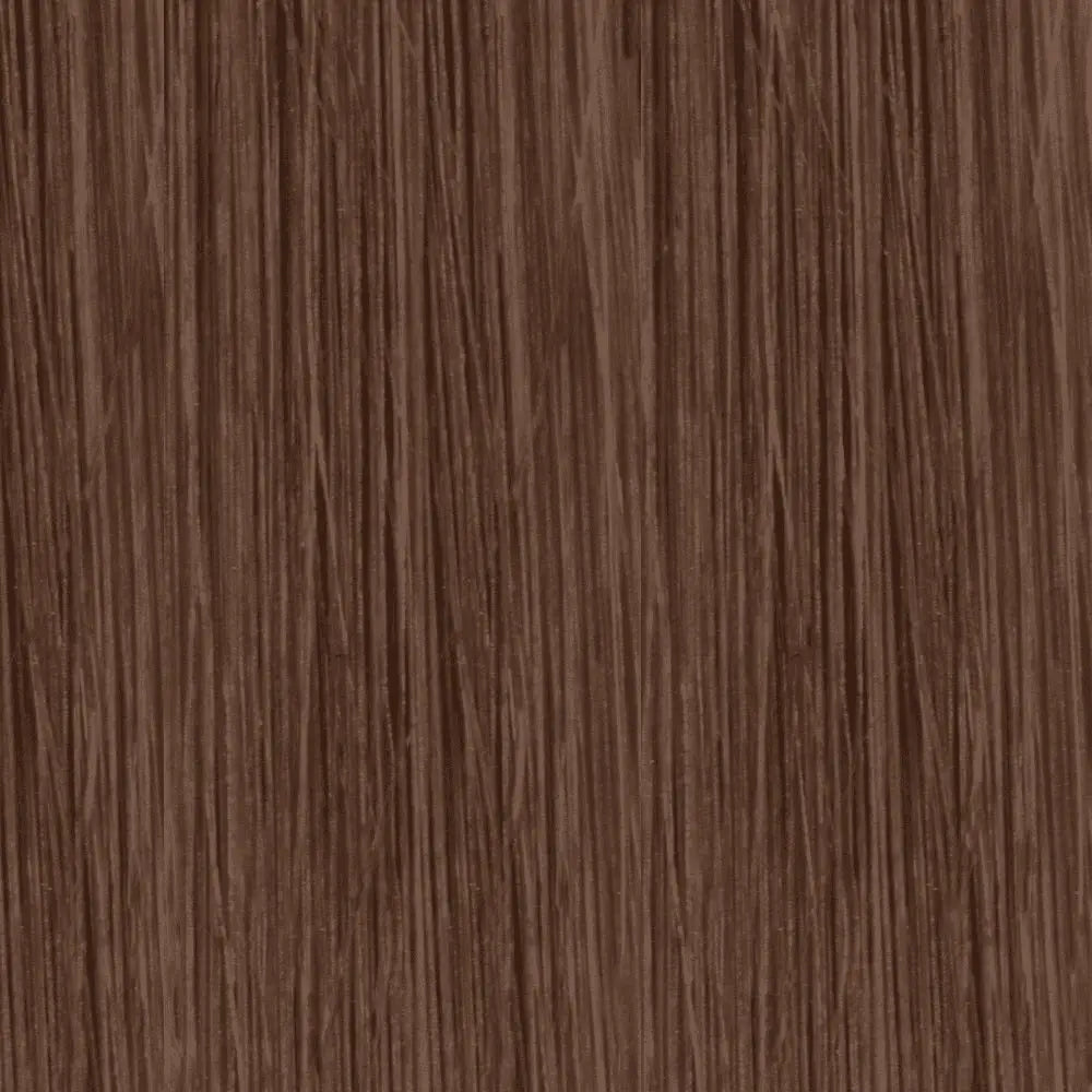 Gerade braune Haarsträhnen mit Alfaparf Milano Color Wear Produkt gezeigt