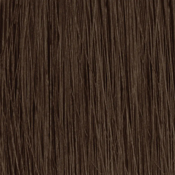 Braune Haarsträhnen mit Alfaparf Milano Color Wear Produkt