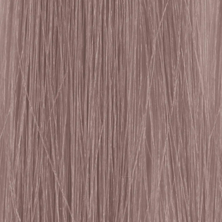 Helle mauve geradlinige Haarsträhnen mit Alfaparf Milano Color Wear