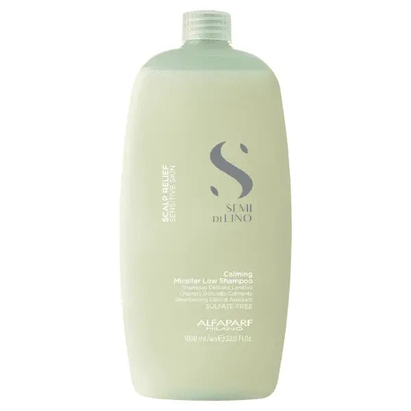 Grüne Shampoo Flasche im Produkt Alfaparf Milano Semi di Lino Scalp Relief