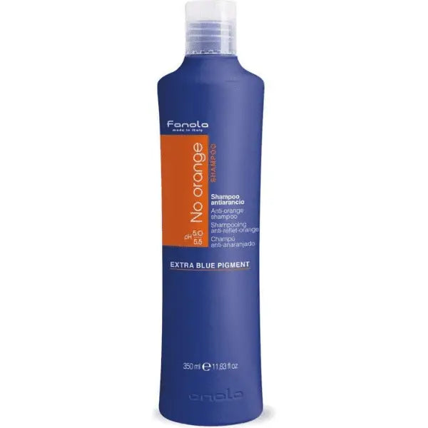 Blaubehältiges Fanola No Orange Extra Blue Pigment Shampoo Flasche auf weißem Hintergrund