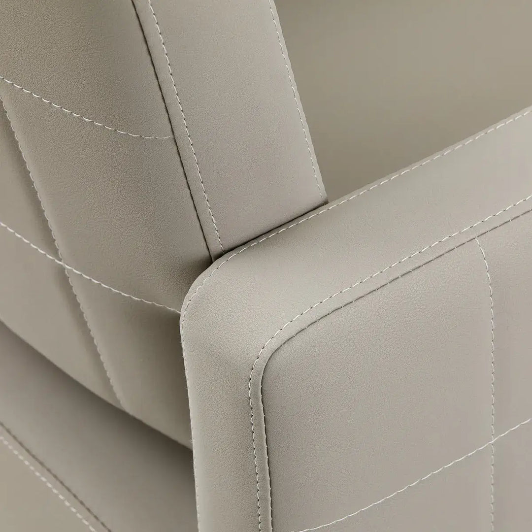 Graues Quilt-Leeramsessel Gabbiano Friseurstuhl Ankara Grau sitzend