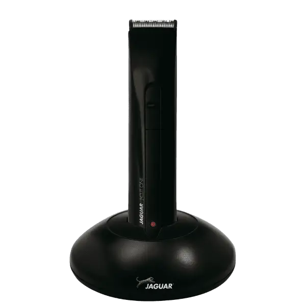 Schwarz kabelloser Haarschneide Trimmer Jaguar J-Cut auf Ladestation