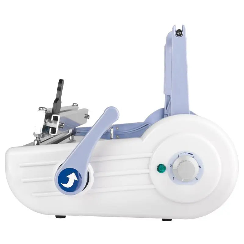 Weiße und hellblaue Fleischschneidemaschine vor Lafomed Verpackungen-Schweißgerät f-300a