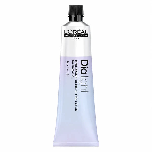 L’Oréal Professionnel Dia Light Haarfarbentube auf weißem Hintergrund