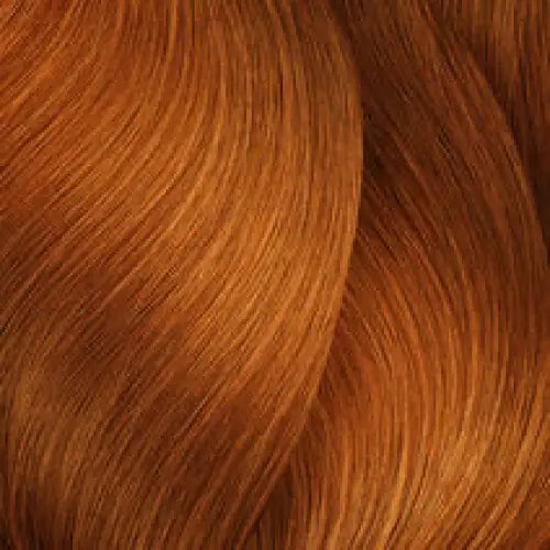 Auburn-farbene Haarsträhnen mit L’Oréal Professionnel DIA LIGHT BOOSTER Produkt