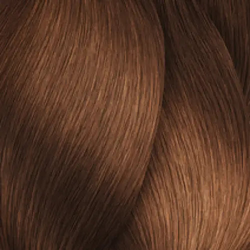 Gewobenes kastanienbraunes Haar mit L’Oreal Professionnel Inoa Haarfarbe