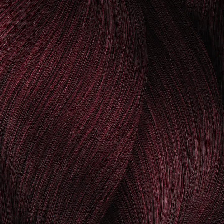 Burgunderfarbene Haarsträhnen mit L Oreal Professionnel Inoa Haarfarbe