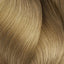 Glatte goldblonde Haarsträhnen mit L’Oréal Professionnel Majirel Haarfarbe