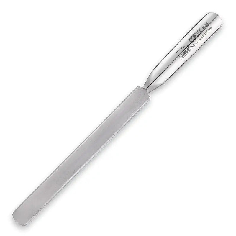 Silbernes Metall-Dentalwerkzeug für Nagelhautschieber im Produkt Nghia Export Metall-Nagelhautschieber p-06