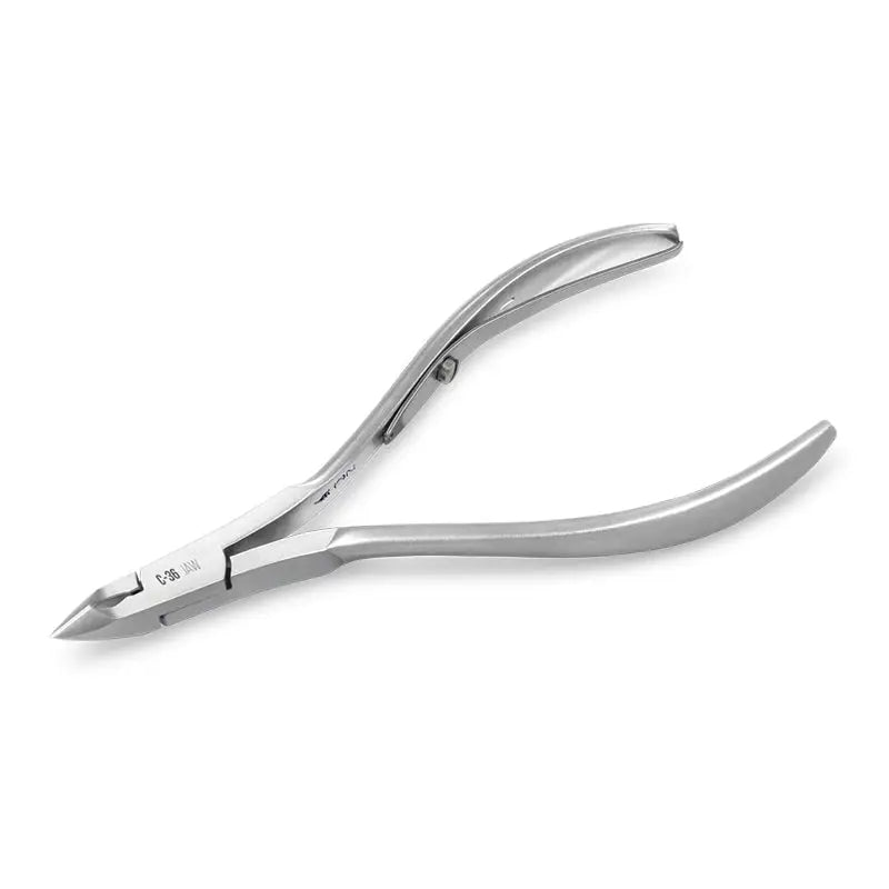 Silberfarbene Nagelhautzange Nghia Export C-36 mit 14-Jaw für Nagelpflege