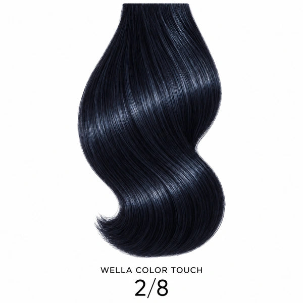 Wella Color Touch Rich Naturals 2/8 – Haarfarbmuster auf weißem Hintergrund