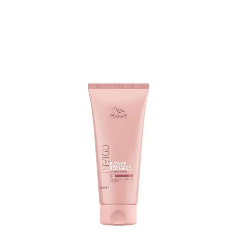 Pinkes Wella Invigo Blonde Cool Conditioner Tube für blondes Haar, pflegend und kühlend