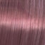 Gerade roségoldene Haarsträhnen mit Wella Shinefinity Zero Lift Glaze
