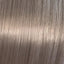 Glattes, glänzendes hellbraunes Haar mit Wella Shinefinity Zero Lift Glaze