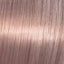 Gerades, hell rosafarbenes Haar mit Wella Shinefinity Zero Lift Glaze