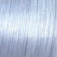 Silberweiße Haarsträhnen im Wella Shinefinity Zero Lift Glaze Produkt